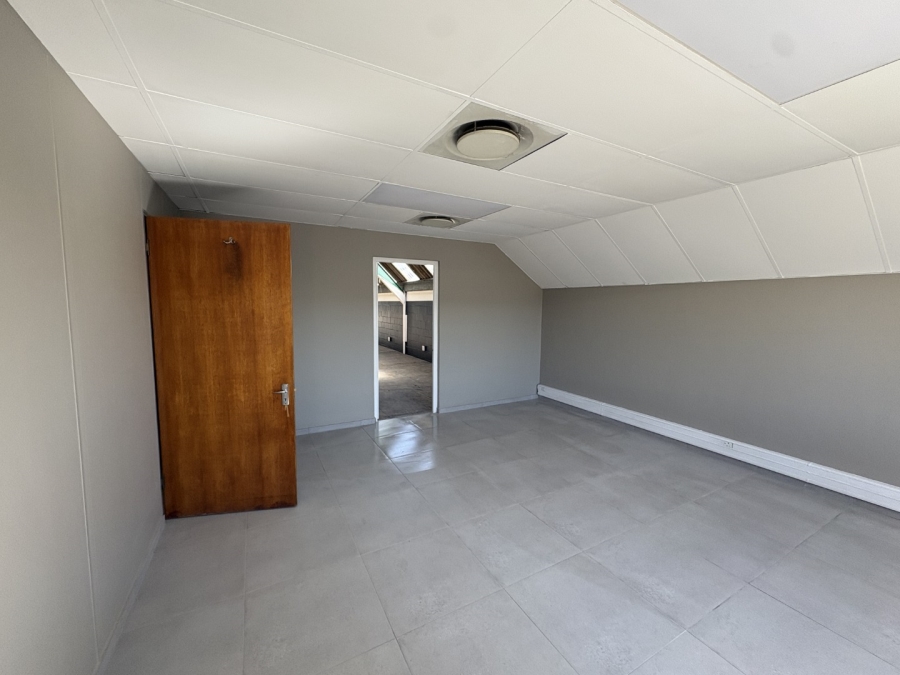 To Let Commercial Property for Rent in Montague Gardens Western Cape